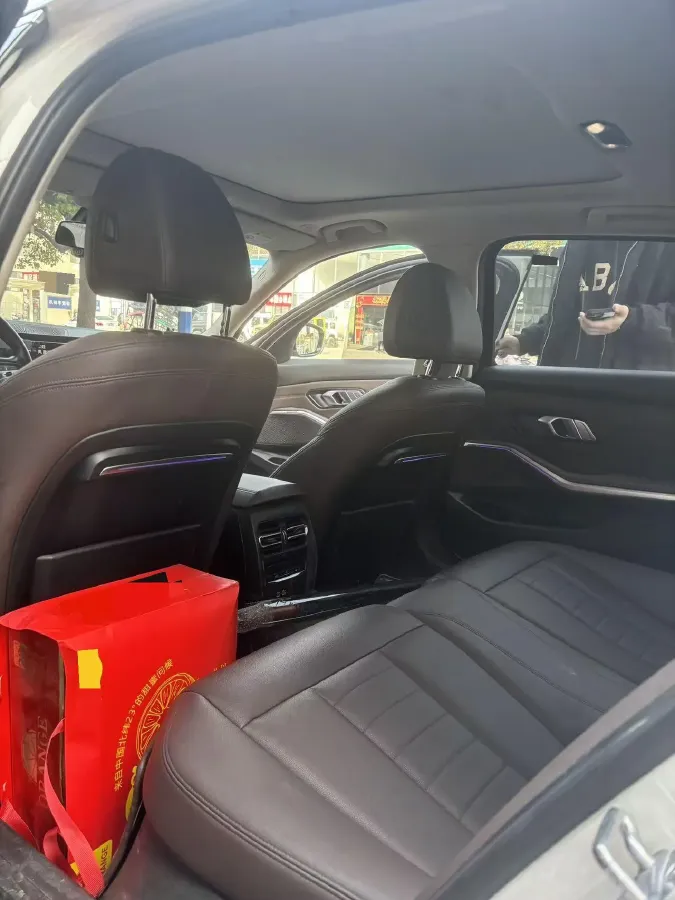 2020 BMW 3 Series 2.0T 184HP L4 8AT,autocango,china used car exporter,china ev exporter,chinese used car exporter,chinese used ev exporter