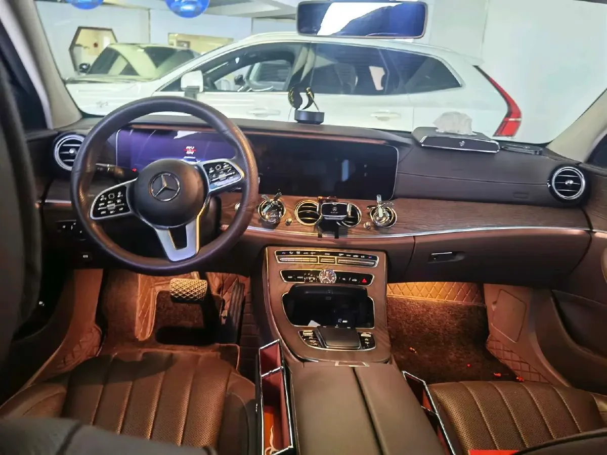 2020 Mercedes-Benz E Class 2.0T 258HP L4 9AT,autocango,china used car exporter,china ev exporter,chinese used car exporter,chinese used ev exporter