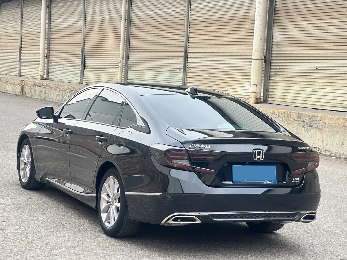 2022 Honda Accord 1.5T 194HP L4 CVT,autocango,china used car exporter,china ev exporter,chinese used car exporter,chinese used ev exporter