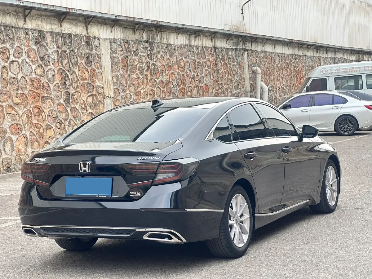 2022 Honda Accord 1.5T 194HP L4 CVT,autocango,china used car exporter,china ev exporter,chinese used car exporter,chinese used ev exporter