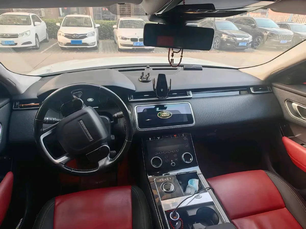 2018 Land Rover Discovery 2.0T 300HP L4 8AT,autocango,china used car exporter,china ev exporter,chinese used car exporter,chinese used ev exporter