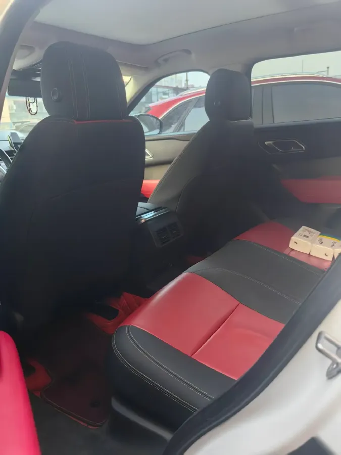 2018 Land Rover Discovery 2.0T 300HP L4 8AT,autocango,china used car exporter,china ev exporter,chinese used car exporter,chinese used ev exporter