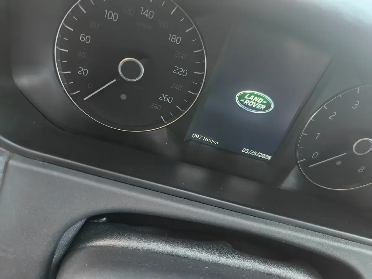 2018 Land Rover Discovery 2.0T 300HP L4 8AT,autocango,china used car exporter,china ev exporter,chinese used car exporter,chinese used ev exporter