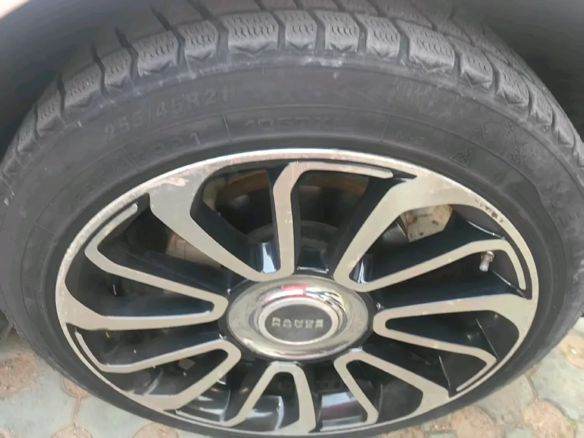 2018 Land Rover Discovery 2.0T 300HP L4 8AT,autocango,china used car exporter,china ev exporter,chinese used car exporter,chinese used ev exporter