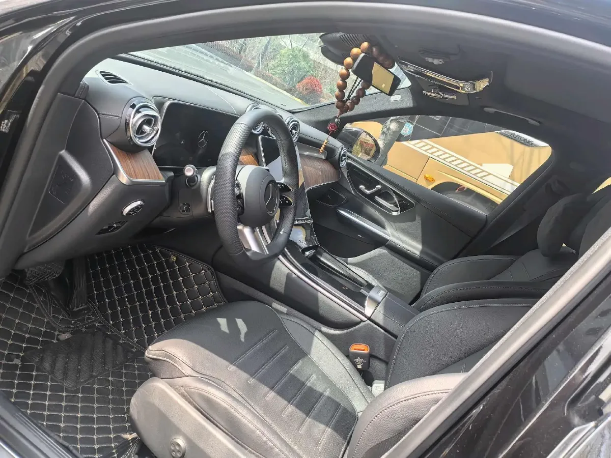 2024 Mercedes-Benz GLC Class 2.0T 258HP L4 9AT,autocango,china used car exporter,china ev exporter,chinese used car exporter,chinese used ev exporter