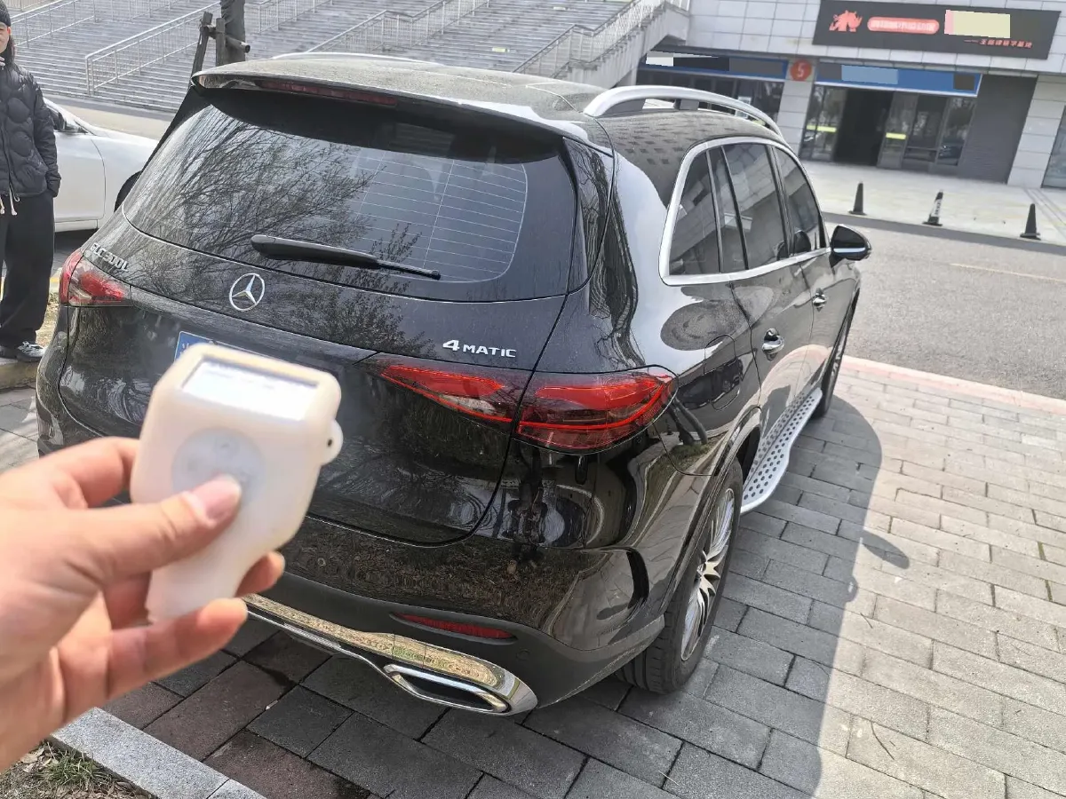 2024 Mercedes-Benz GLC Class 2.0T 258HP L4 9AT,autocango,china used car exporter,china ev exporter,chinese used car exporter,chinese used ev exporter