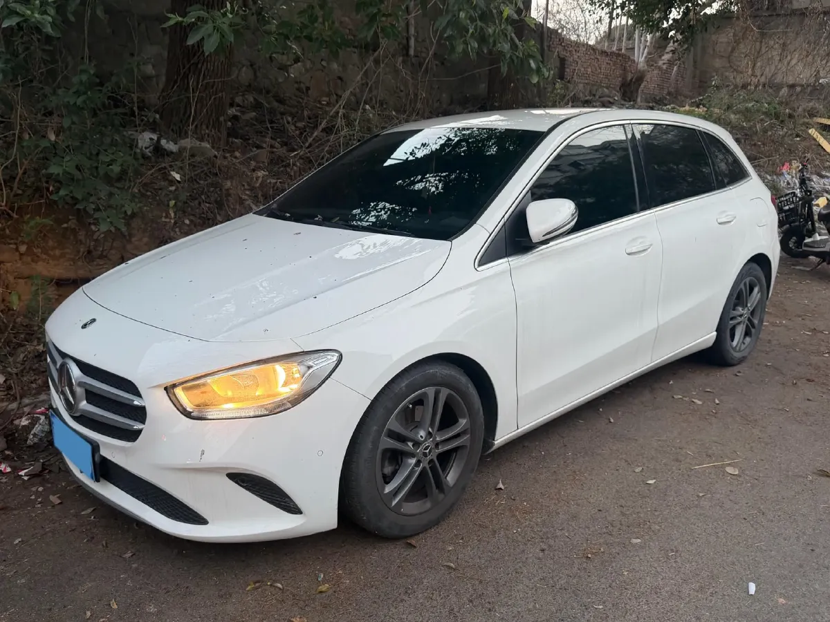 2020 Mercedes-Benz B Class 1.3T 136HP L4 7DCT,autocango,china used car exporter,china ev exporter,chinese used car exporter,chinese used ev exporter