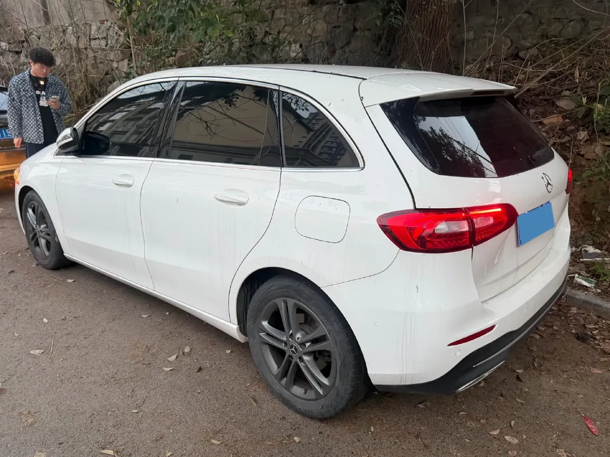 2020 Mercedes-Benz B Class 1.3T 136HP L4 7DCT,autocango,china used car exporter,china ev exporter,chinese used car exporter,chinese used ev exporter