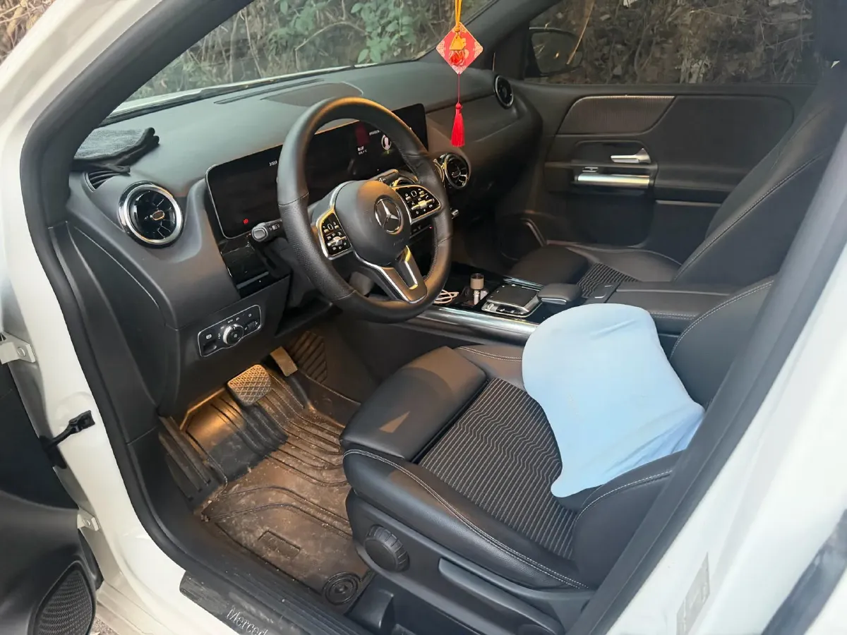 2020 Mercedes-Benz B Class 1.3T 136HP L4 7DCT,autocango,china used car exporter,china ev exporter,chinese used car exporter,chinese used ev exporter