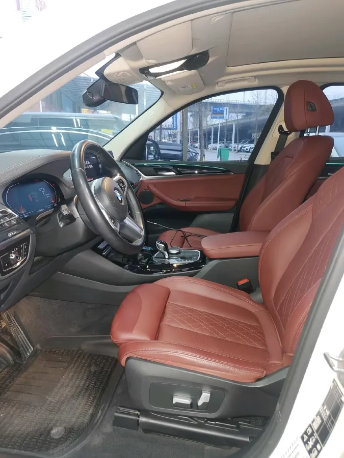 2022 BMW X3 2.0T 184HP L4 8AT,autocango,china used car exporter,china ev exporter,chinese used car exporter,chinese used ev exporter