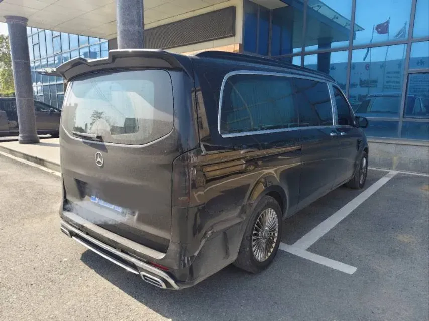 2023 Mercedes-Benz Vito 2.0T 211HP L4 9AT,autocango,china used car exporter,china ev exporter,chinese used car exporter,chinese used ev exporter
