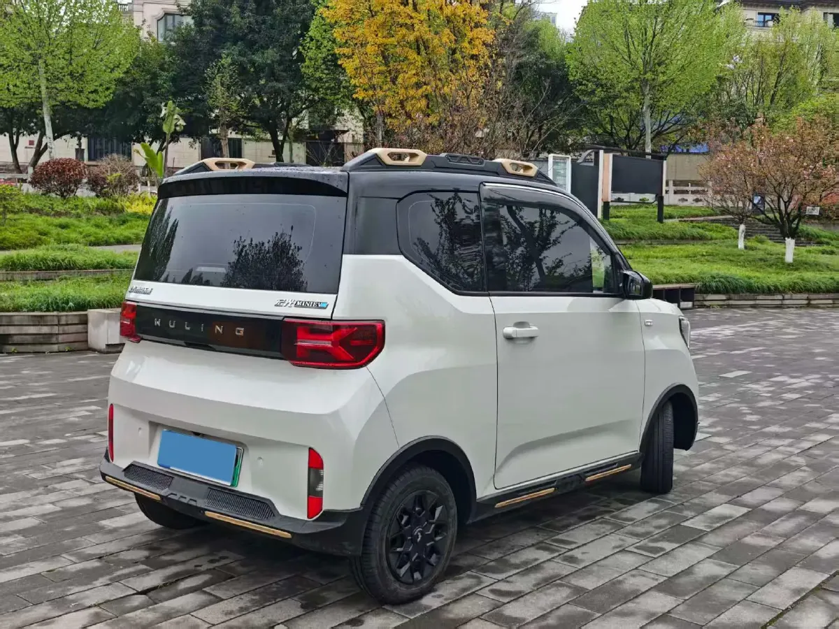 2022 WuLing HongGuang MINI EV BEV 26.5KWH,autocango,china used car exporter,china ev exporter,chinese used car exporter,chinese used ev exporter