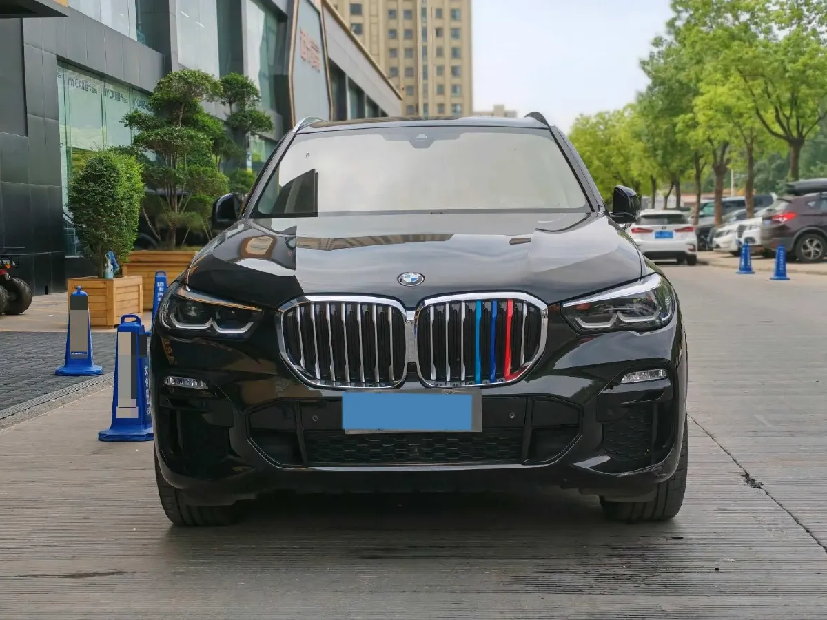 2021 BMW X5 2.0T 265HP L4 8AT,autocango,china used car exporter,china ev exporter,chinese used car exporter,chinese used ev exporter
