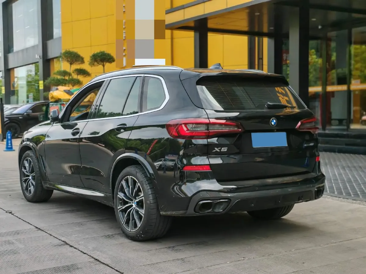 2021 BMW X5 2.0T 265HP L4 8AT,autocango,china used car exporter,china ev exporter,chinese used car exporter,chinese used ev exporter