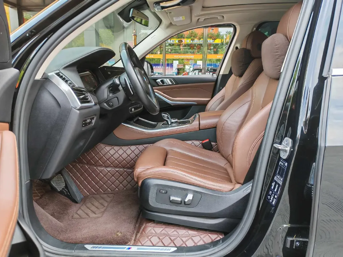 2021 BMW X5 2.0T 265HP L4 8AT,autocango,china used car exporter,china ev exporter,chinese used car exporter,chinese used ev exporter