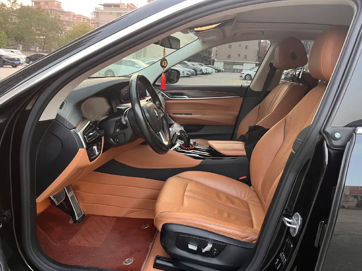 2021 BMW 6 Series GT 2.0T 258HP L4 8AT,autocango,china used car exporter,china ev exporter,chinese used car exporter,chinese used ev exporter