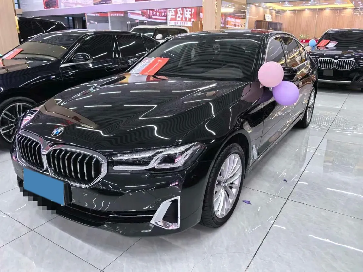 2022 BMW 5 Series 2.0T 184HP L4 8AT,autocango,china used car exporter,china ev exporter,chinese used car exporter,chinese used ev exporter