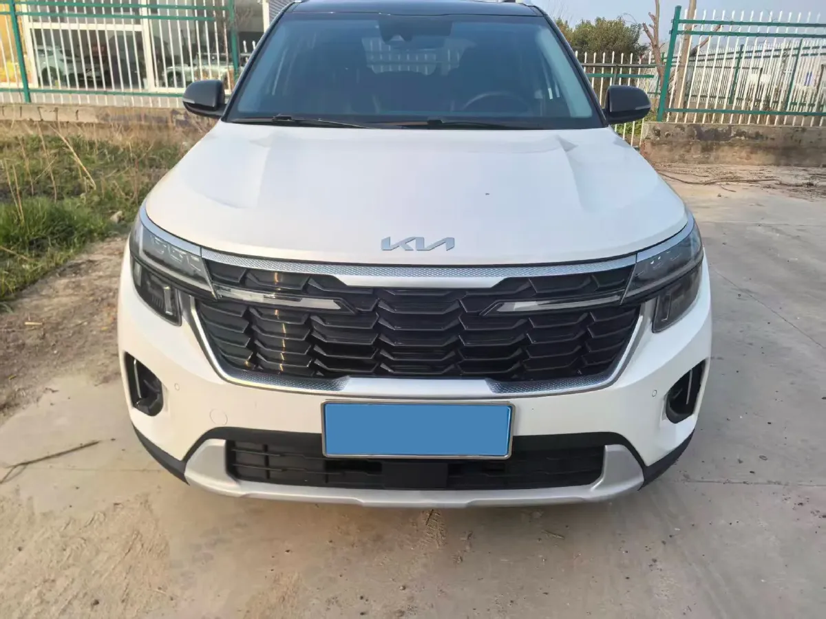 2023 Kia Seltos 1.5L 115HP L4 CVT,autocango,china used car exporter,china ev exporter,chinese used car exporter,chinese used ev exporter