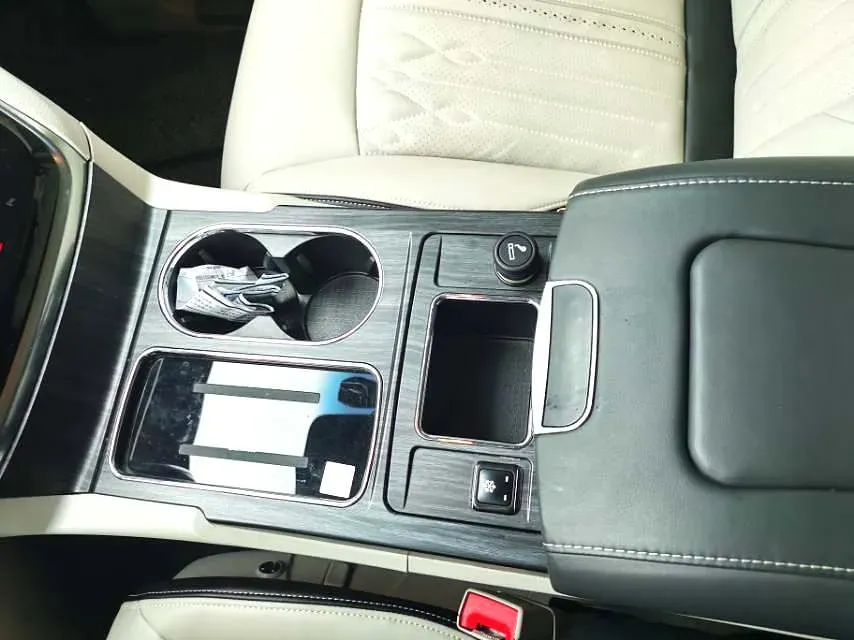 2021 Buick GL8 2.0T 237HP L4 9AT,autocango,china used car exporter,china ev exporter,chinese used car exporter,chinese used ev exporter