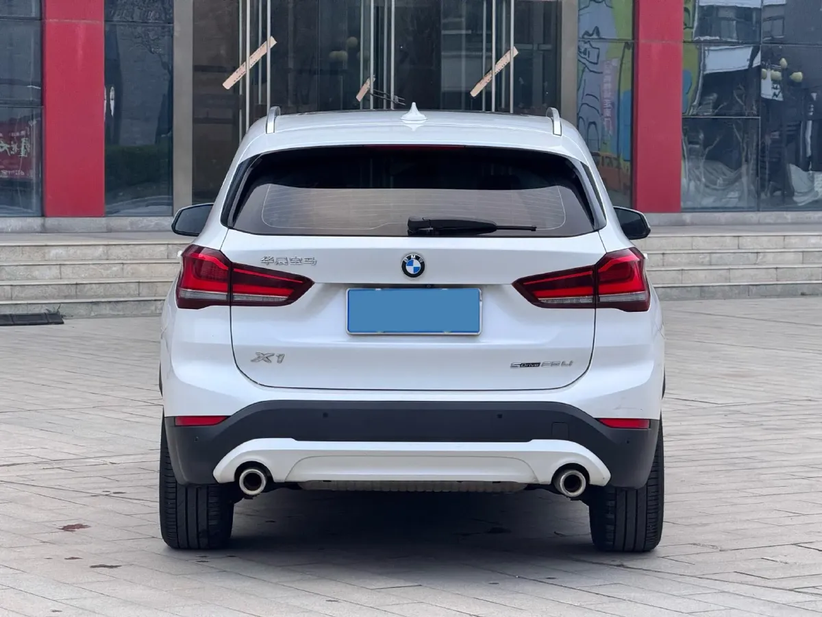 2021 BMW X1 2.0T 192HP L4 7DCT,autocango,china used car exporter,china ev exporter,chinese used car exporter,chinese used ev exporter
