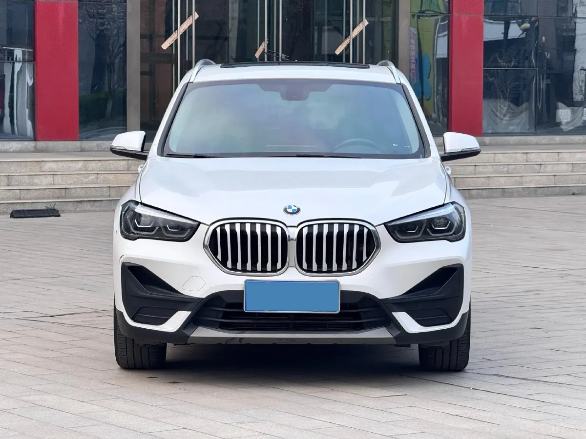 2021 BMW X1 2.0T 192HP L4 7DCT,autocango,china used car exporter,china ev exporter,chinese used car exporter,chinese used ev exporter