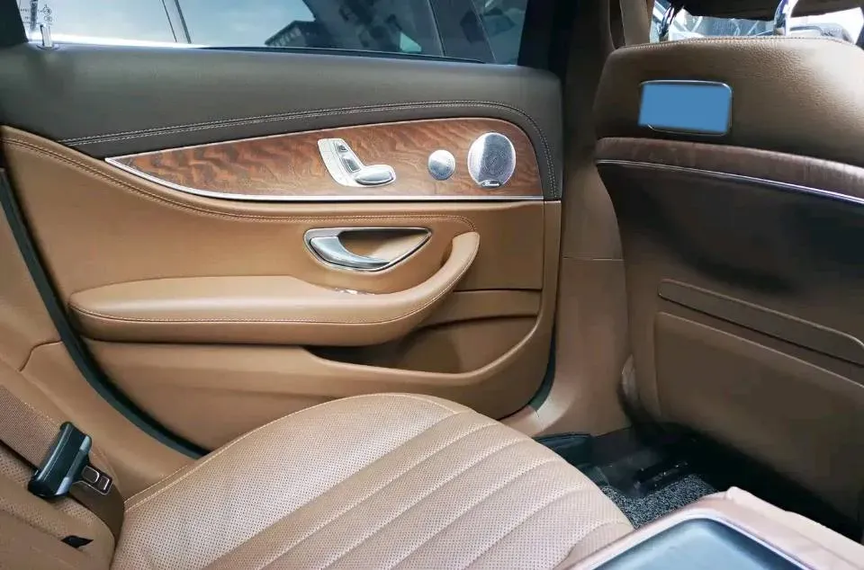 2020 Mercedes-Benz E Class 2.0T 258HP L4 9AT,autocango,china used car exporter,china ev exporter,chinese used car exporter,chinese used ev exporter