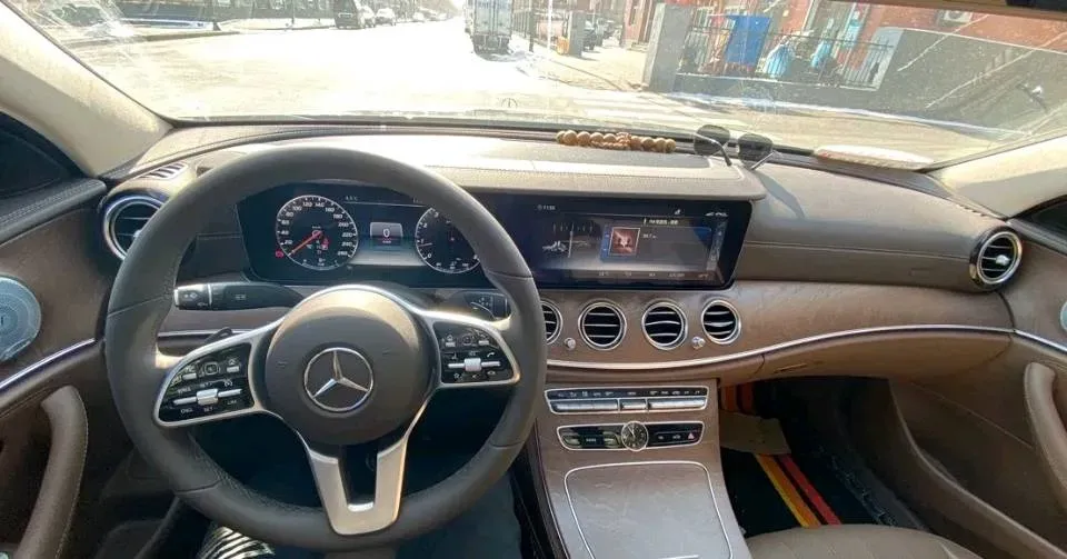 2020 Mercedes-Benz E Class 2.0T 258HP L4 9AT,autocango,china used car exporter,china ev exporter,chinese used car exporter,chinese used ev exporter