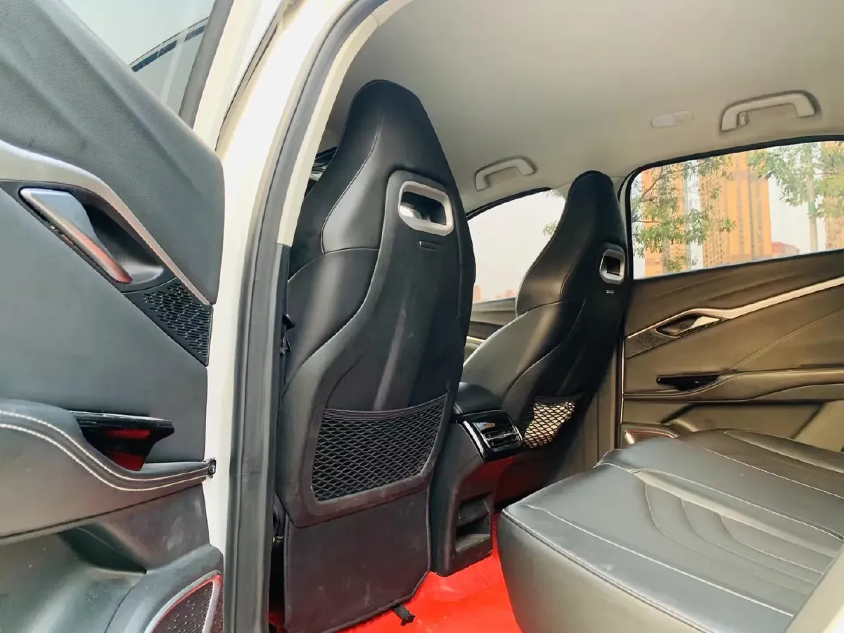 2022 Roewe RX5 MAX 1.5T 181HP L4 6AT,autocango,china used car exporter,china ev exporter,chinese used car exporter,chinese used ev exporter