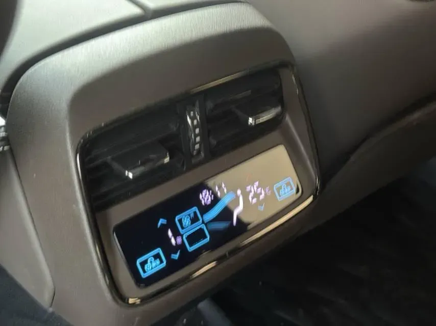 2023 BYD Han 1.5T 139HP L4 E-CVT PHEV 18.316KWH,autocango,china used car exporter,china ev exporter,chinese used car exporter,chinese used ev exporter