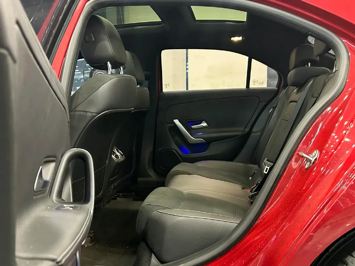 2022 Mercedes-Benz A Class 1.3T 163HP L4 7DCT,autocango,china used car exporter,china ev exporter,chinese used car exporter,chinese used ev exporter