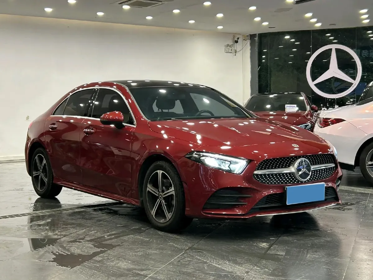 2022 Mercedes-Benz A Class 1.3T 163HP L4 7DCT,autocango,china used car exporter,china ev exporter,chinese used car exporter,chinese used ev exporter