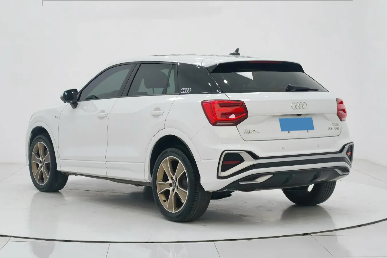 2022 Audi Q2L 1.4T 150HP L4 7DCT,autocango,china used car exporter,china ev exporter,chinese used car exporter,chinese used ev exporter