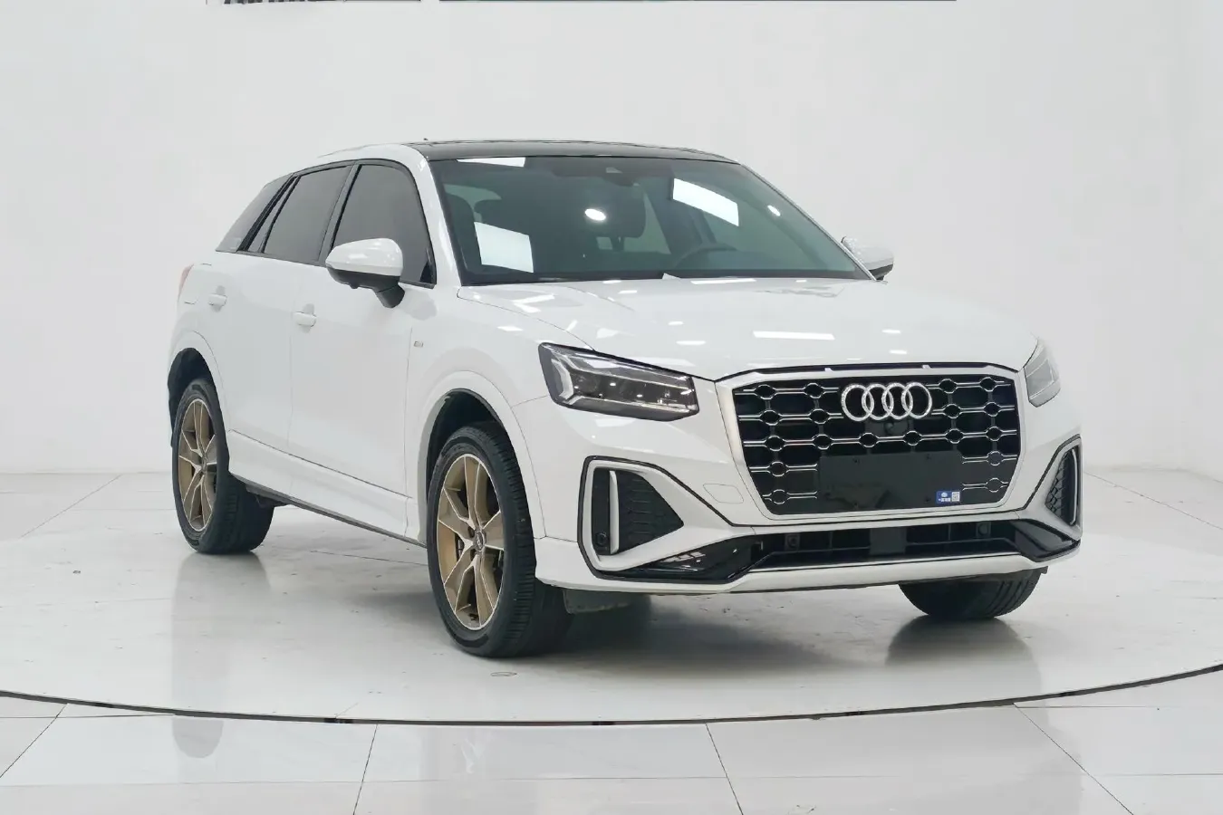2022 Audi Q2L 1.4T 150HP L4 7DCT,autocango,china used car exporter,china ev exporter,chinese used car exporter,chinese used ev exporter