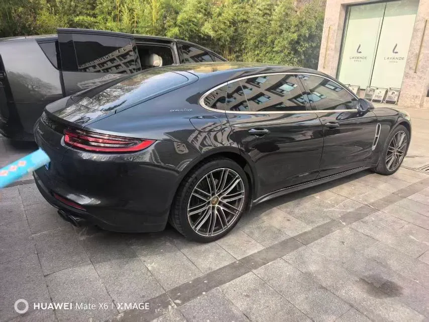2019 Porsche Panamera 2.9T 330HP V6 8DCT,autocango,china used car exporter,china ev exporter,chinese used car exporter,chinese used ev exporter