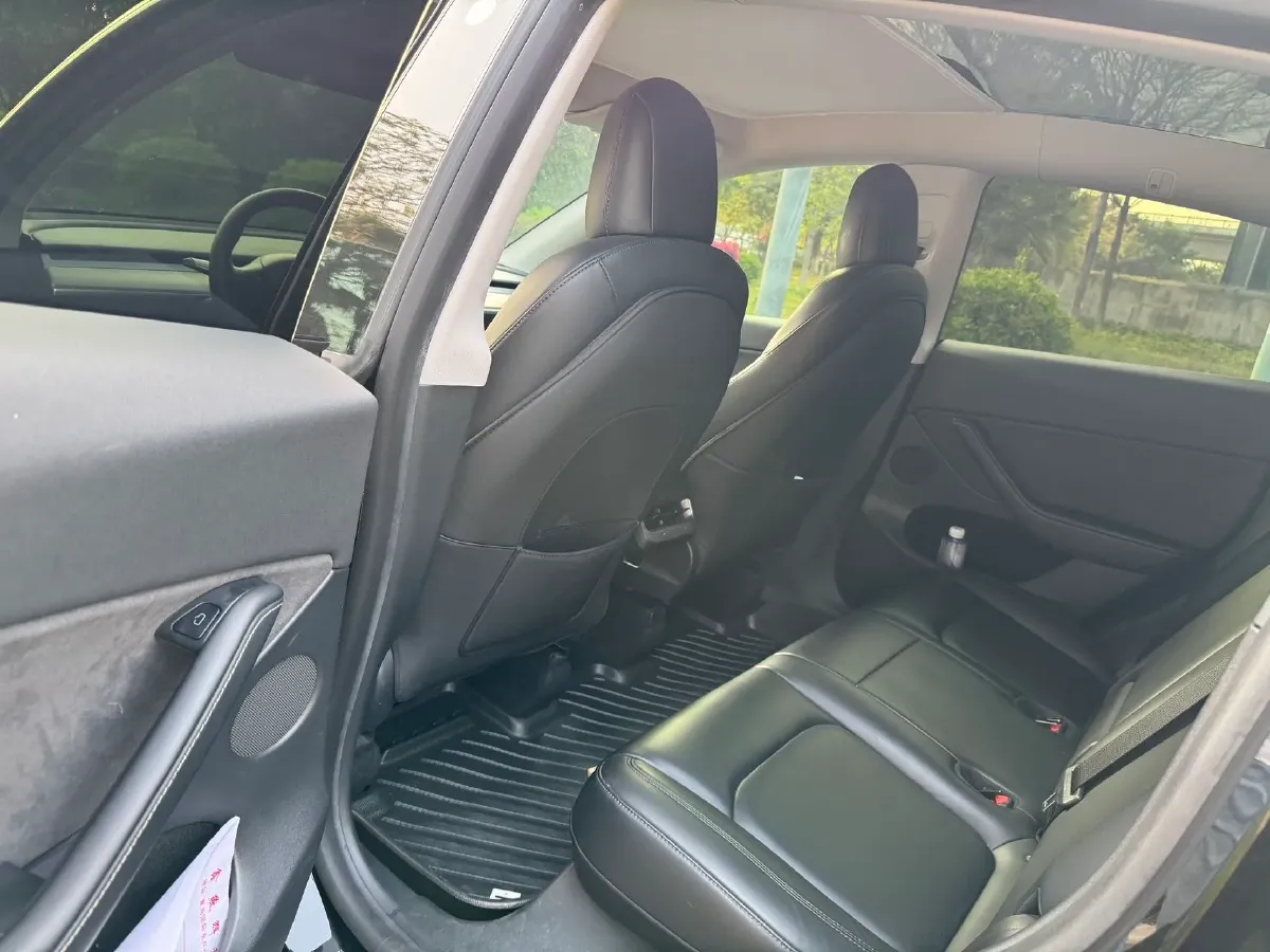 2022 Tesla Model Y BEV 60KWH,autocango,china used car exporter,china ev exporter,chinese used car exporter,chinese used ev exporter