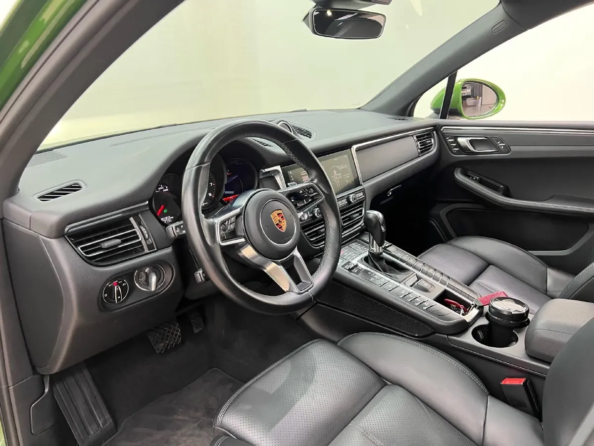 2018 Porsche Macan 2.0T 252HP L4 7DCT,autocango,china used car exporter,china ev exporter,chinese used car exporter,chinese used ev exporter
