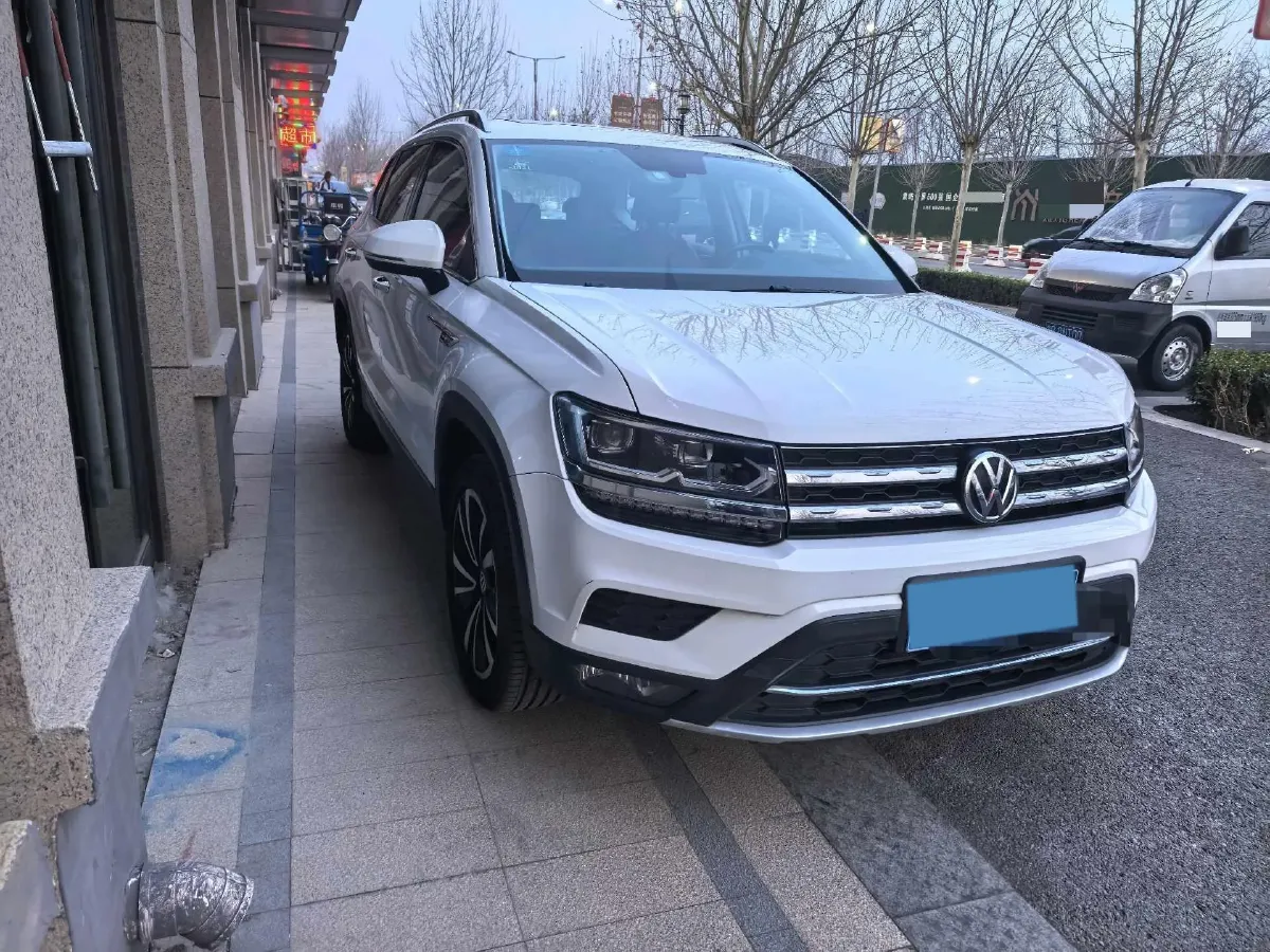 2020 Volkswagen Tharu 2.0T 186HP L4 7DCT,autocango,china used car exporter,china ev exporter,chinese used car exporter,chinese used ev exporter