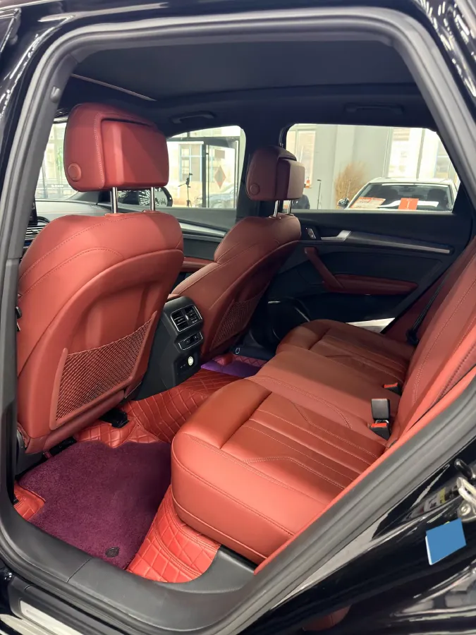 2023 Audi Q5L 2.0T 190HP L4 7DCT,autocango,china used car exporter,china ev exporter,chinese used car exporter,chinese used ev exporter