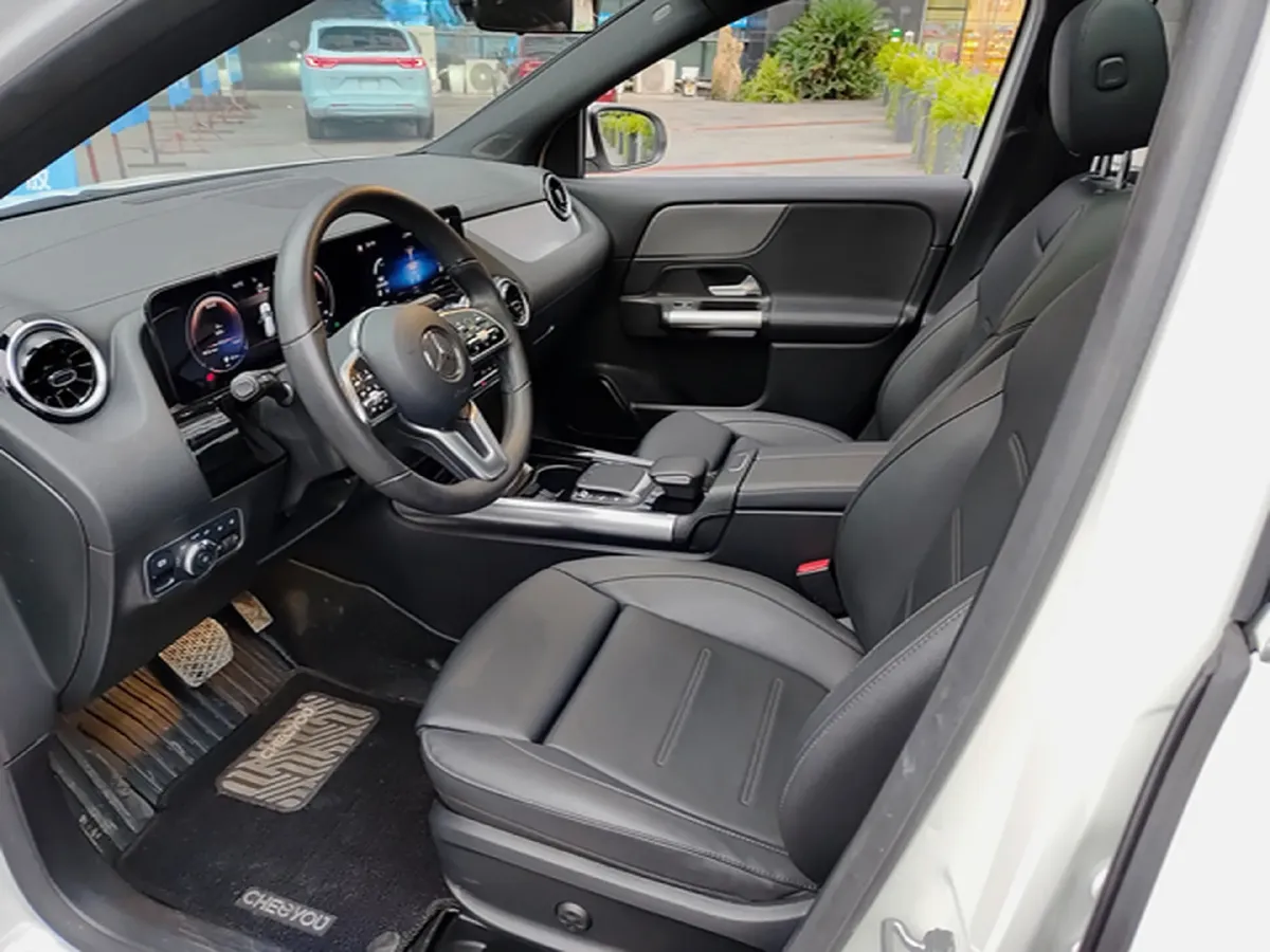 2022 Mercedes-Benz GLA Class 1.3T 136HP L4 7DCT,autocango,china used car exporter,china ev exporter,chinese used car exporter,chinese used ev exporter