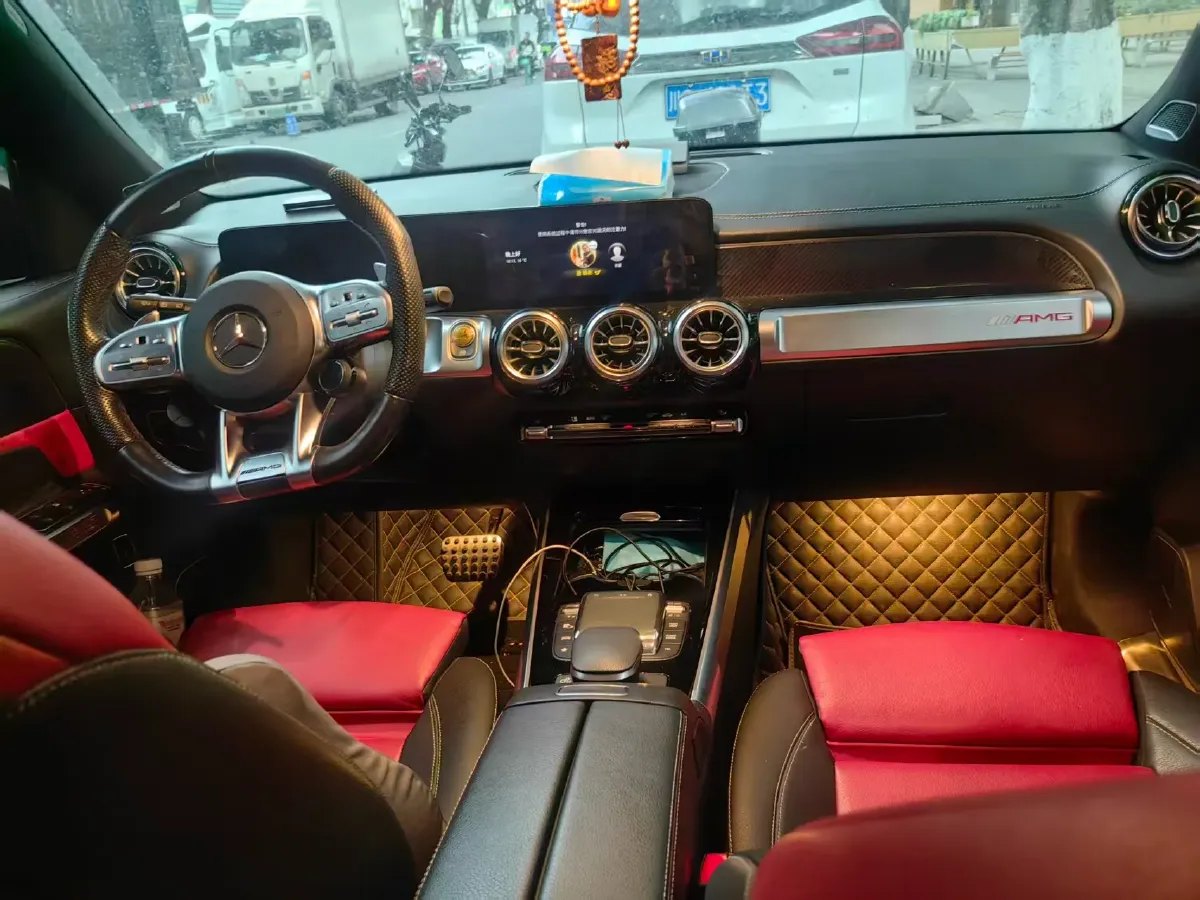 2021 Mercedes-Benz GLB AMG 2.0T 306HP L4 8DCT,autocango,china used car exporter,china ev exporter,chinese used car exporter,chinese used ev exporter