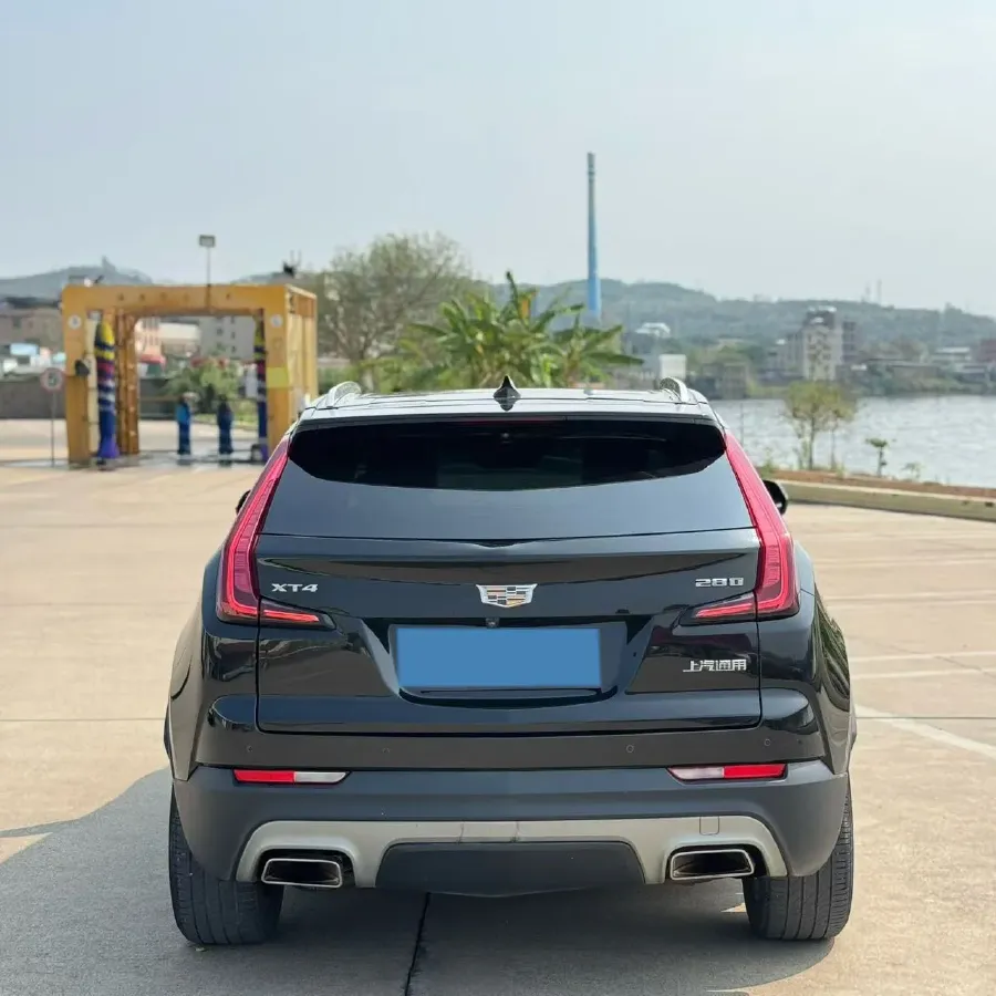 2020 Cadillac XT4 2.0T 241HP L4 9AT,autocango,china used car exporter,china ev exporter,chinese used car exporter,chinese used ev exporter