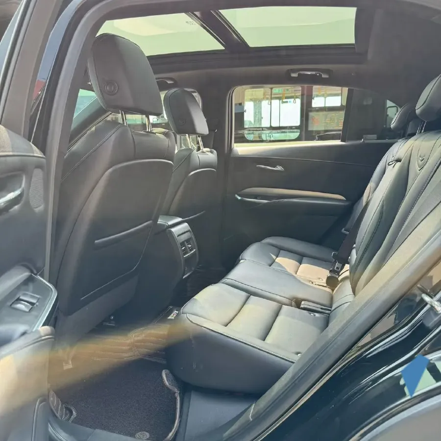 2020 Cadillac XT4 2.0T 241HP L4 9AT,autocango,china used car exporter,china ev exporter,chinese used car exporter,chinese used ev exporter