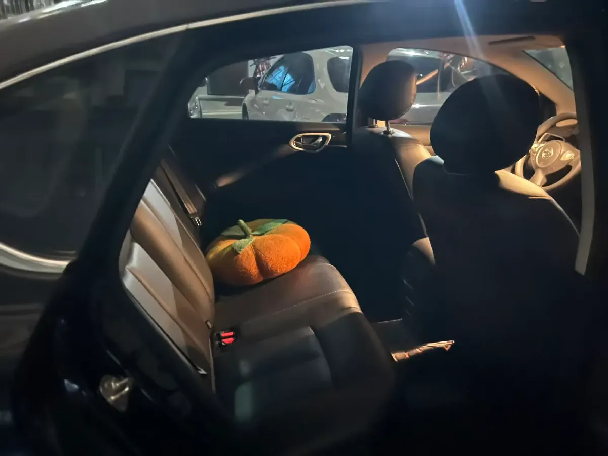 2021 Nissan Sylphy 1.6L 122HP L4 CVT,autocango,china used car exporter,china ev exporter,chinese used car exporter,chinese used ev exporter