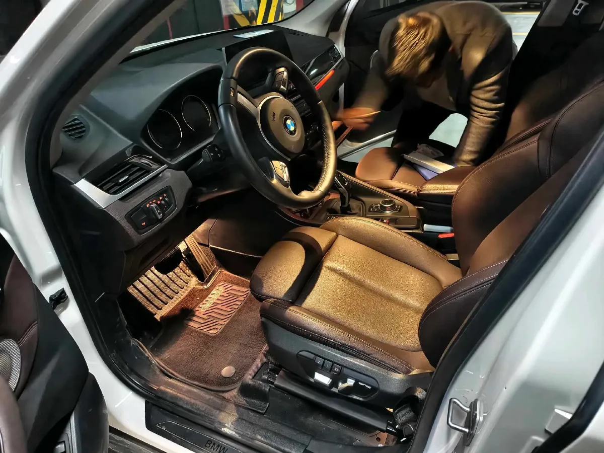 2022 BMW X1 2.0T 192HP L4 7DCT,autocango,china used car exporter,china ev exporter,chinese used car exporter,chinese used ev exporter