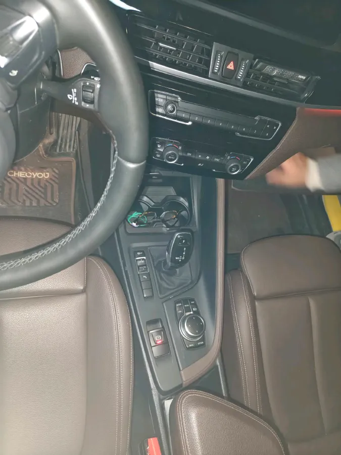 2022 BMW X1 2.0T 192HP L4 7DCT,autocango,china used car exporter,china ev exporter,chinese used car exporter,chinese used ev exporter