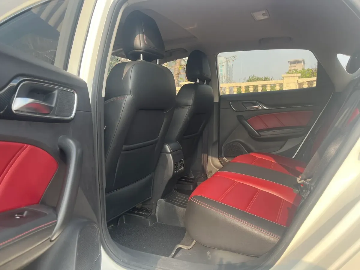 2018 MG MG6 1.5T 169HP L4 7DCT,autocango,china used car exporter,china ev exporter,chinese used car exporter,chinese used ev exporter