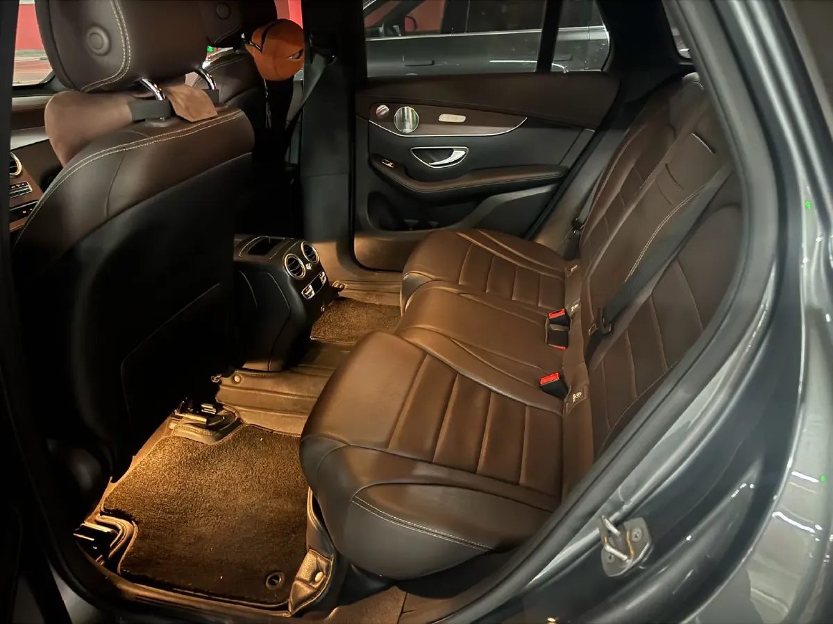 2021 Mercedes-Benz GLC Class 2.0T 258HP L4 9AT,autocango,china used car exporter,china ev exporter,chinese used car exporter,chinese used ev exporter