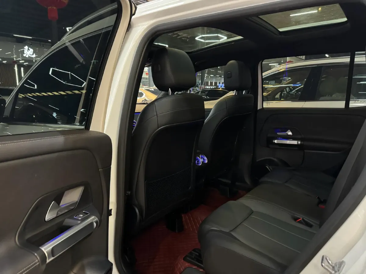 2020 Mercedes-Benz GLB Class 1.3T 136HP L4 7DCT,autocango,china used car exporter,china ev exporter,chinese used car exporter,chinese used ev exporter