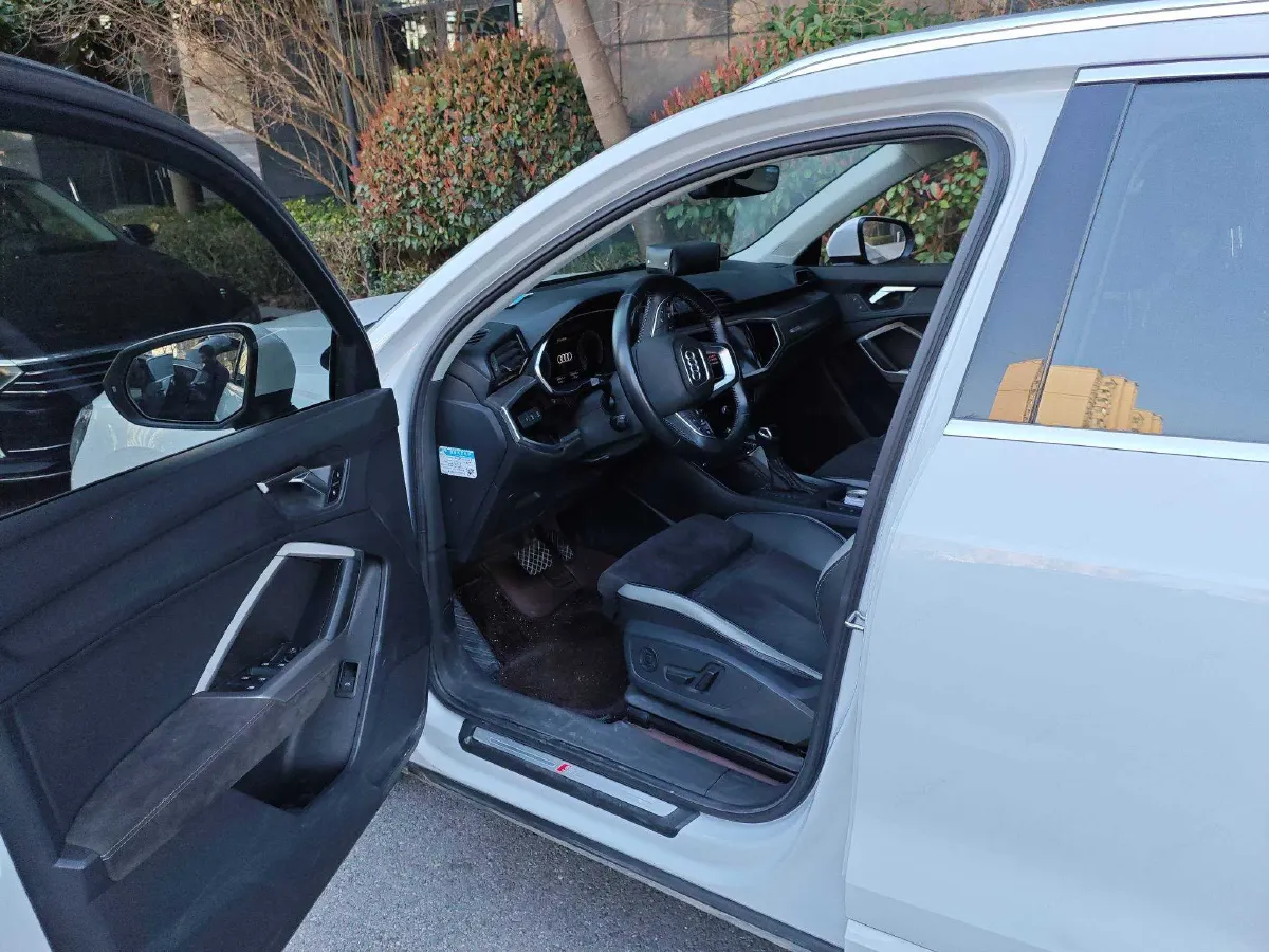 2021 Audi Q3 1.4T 150HP L4 7DCT,autocango,china used car exporter,china ev exporter,chinese used car exporter,chinese used ev exporter