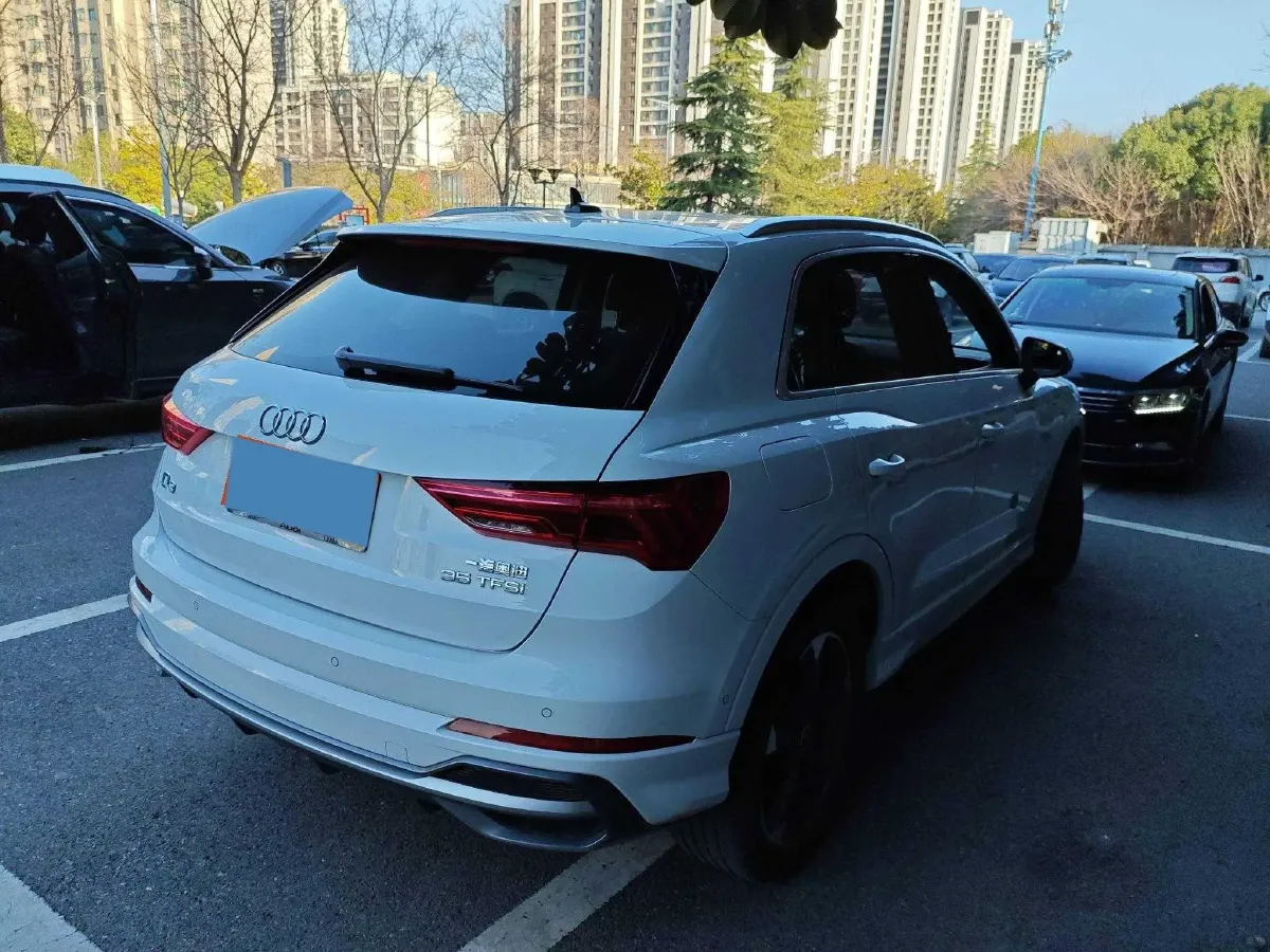 2021 Audi Q3 1.4T 150HP L4 7DCT,autocango,china used car exporter,china ev exporter,chinese used car exporter,chinese used ev exporter
